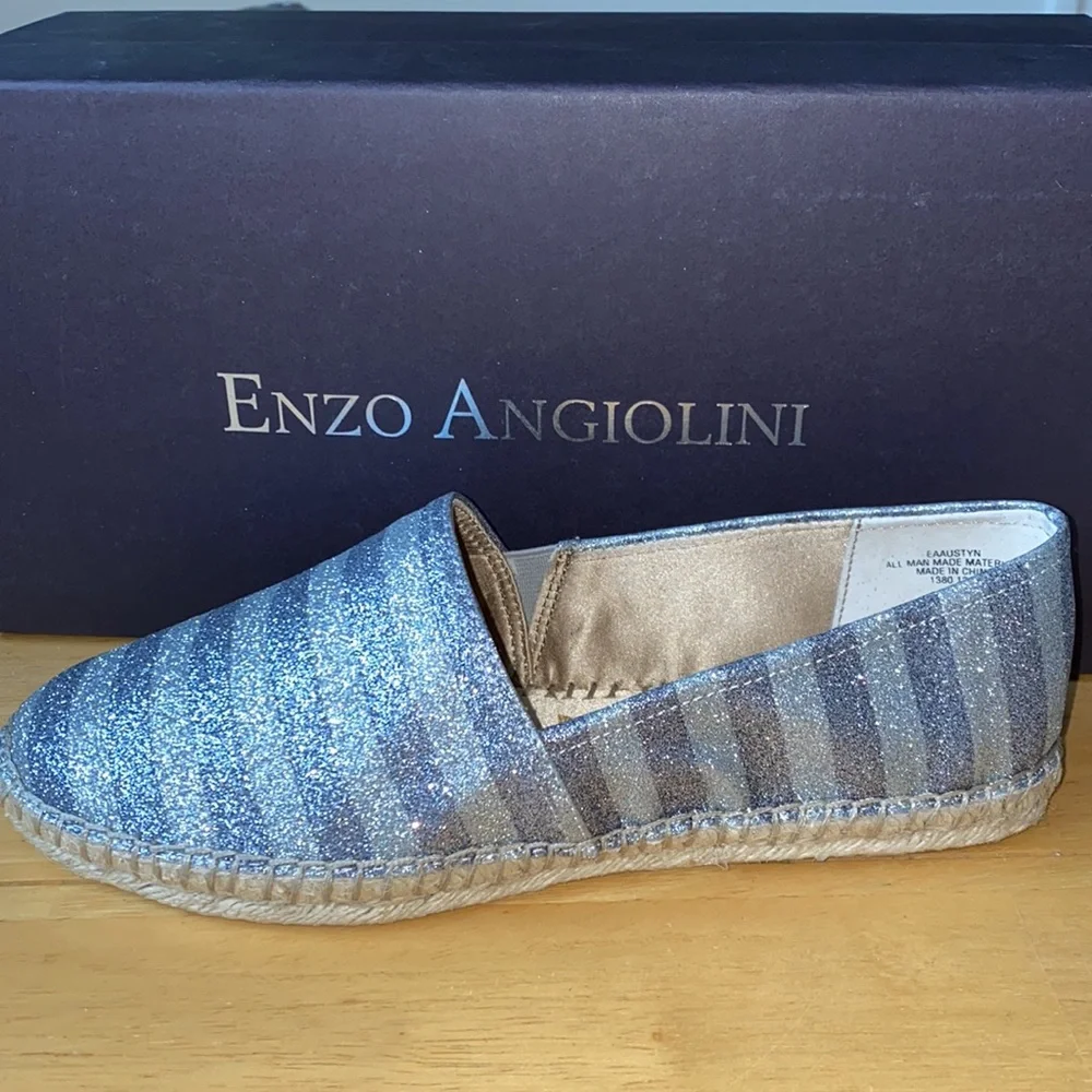NEW NEVER WORN ENZO ANGIOLINI PEWTER SILVER STRIPE